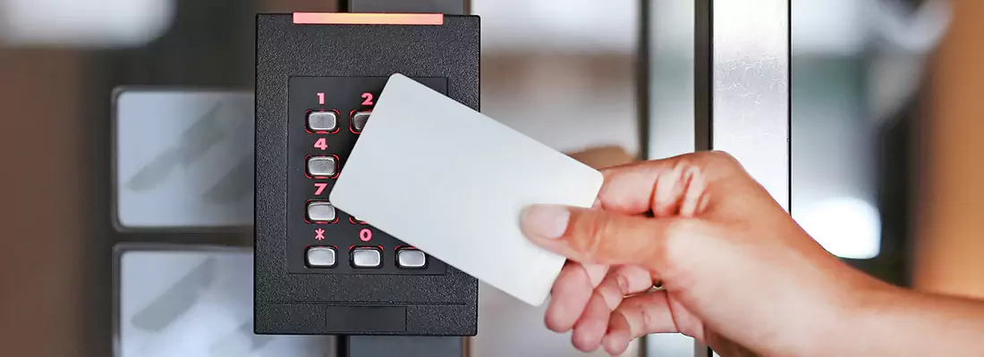 Benefits of Card Lock Readers for Properties in Riverview, FL